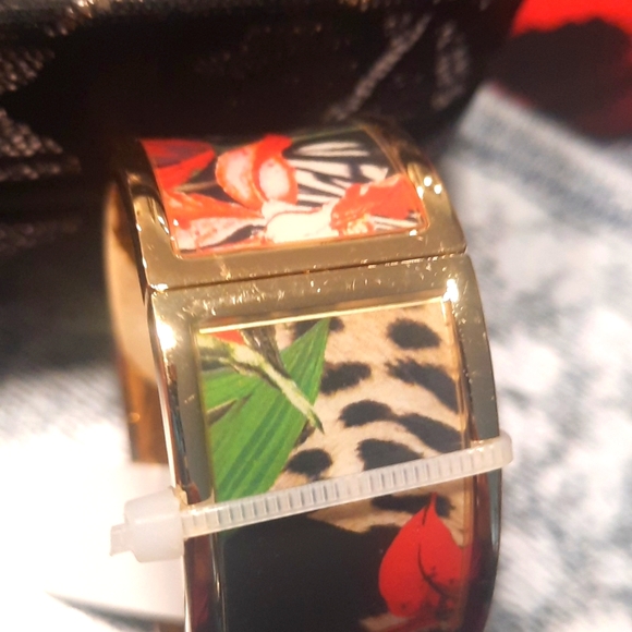 MULTI HOLIDAY BRACELET  NWT - Picture 6 of 8